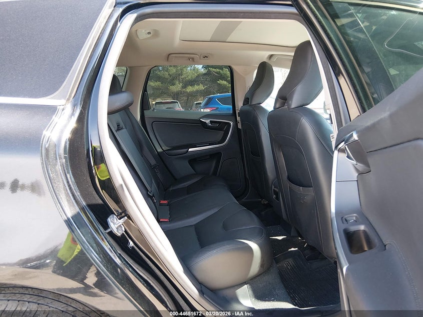 2016 Volvo Xc60 VIN YV4612RK8G2794362 IAAI salvage auction — FRONT END, Salvage Title, sold $1,200 on 2026-08-02 (photo 8)