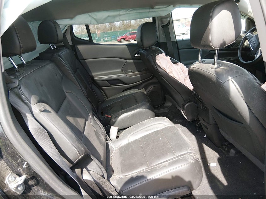 2023 Gmc Acadia VIN 1GKKNML44PZ105814 IAAI salvage auction — ROLLOVER, Salvage (Kentucky), sold $2,350 on 2026-08-21 (photo 8)