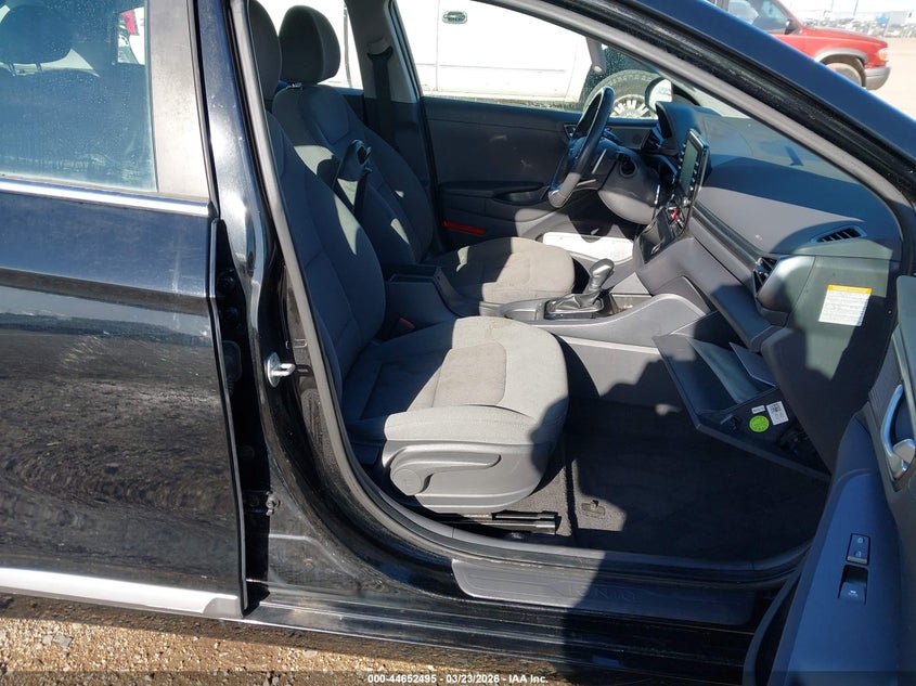 2020 Hyundai Ioniq VIN KMHC75LD8LU228681 IAAI salvage auction — ELECTRICAL, Salvage Title, sold $6,100 on 2026-07-27 (photo 5)