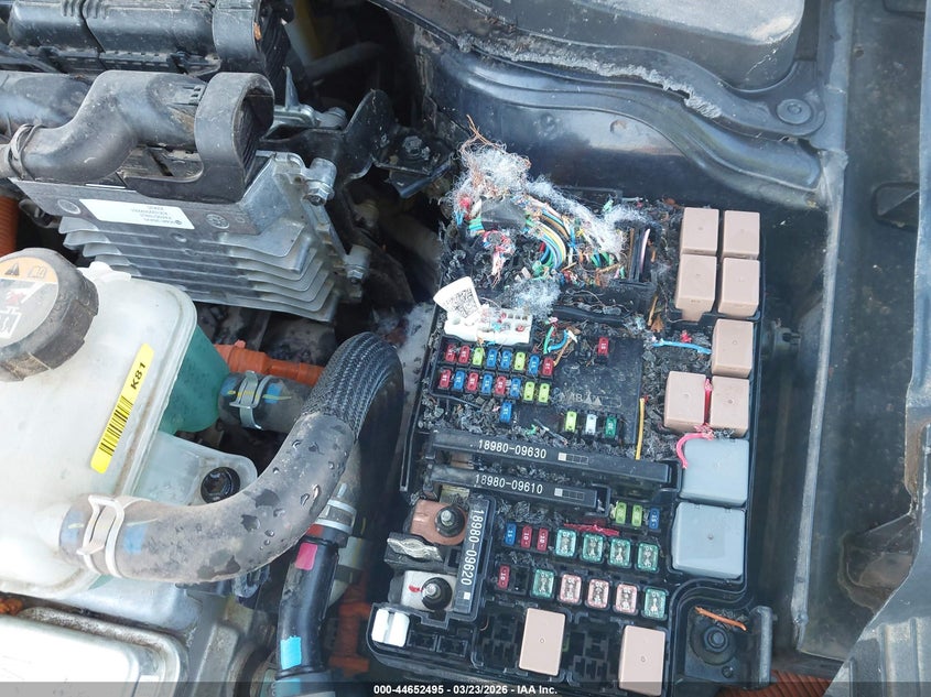2020 Hyundai Ioniq VIN KMHC75LD8LU228681 IAAI salvage auction — ELECTRICAL, Salvage Title, sold $6,100 on 2026-07-27 (photo 6)