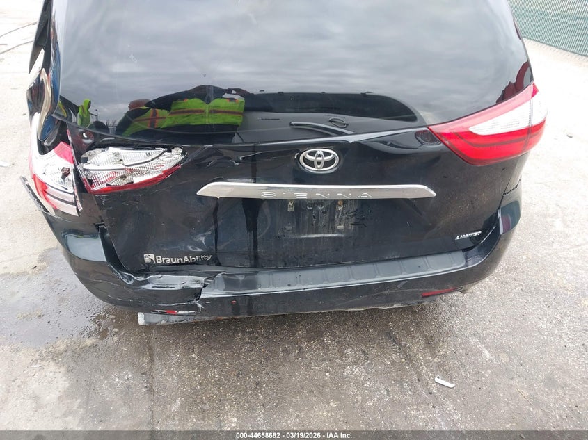 2019 Toyota Sienna VIN 5TDYZ3DC8KS993780 IAAI salvage auction — REAR END, Salvage - 75% Or Less (Maryland), sold $9,100 on 2026-07-30 (photo 6)