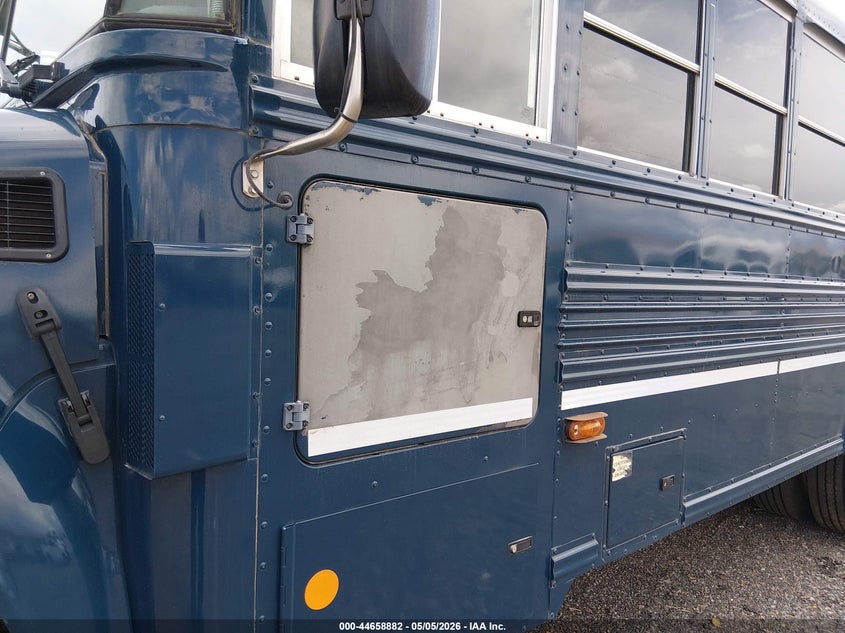 2015 Blue bird School bus / transit bus VIN 1BAKBCPA1FF310502 IAAI salvage auction — SIDE, SF97 (New Mexico), sold $2,050 on 2026-07-08 (photo 6)