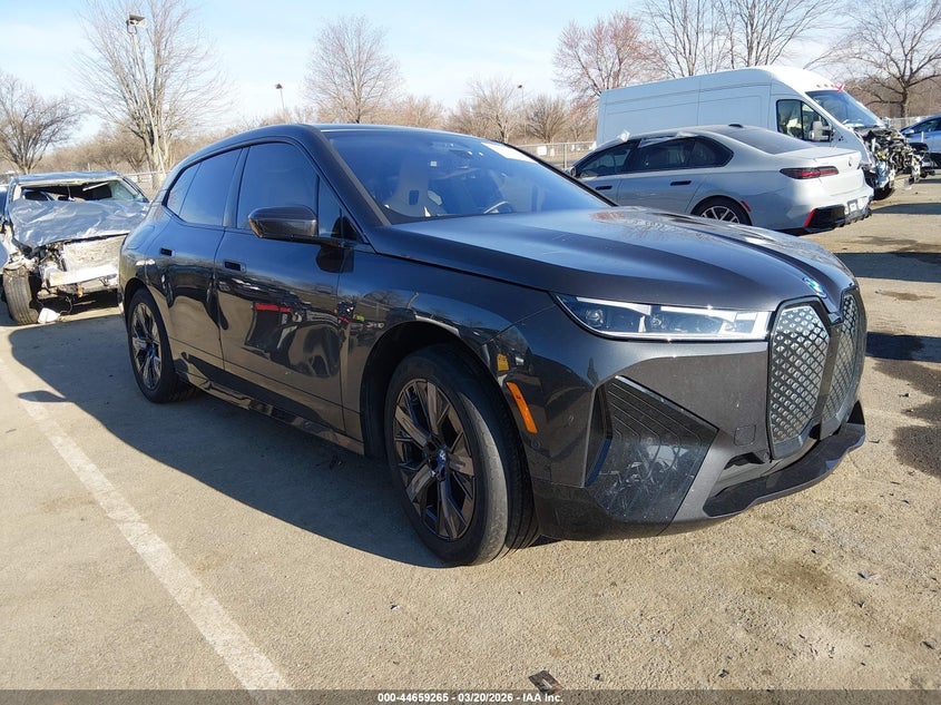 2024 BMW Ix VIN WB523CF09RCR00346 — IAAI salvage auction photo