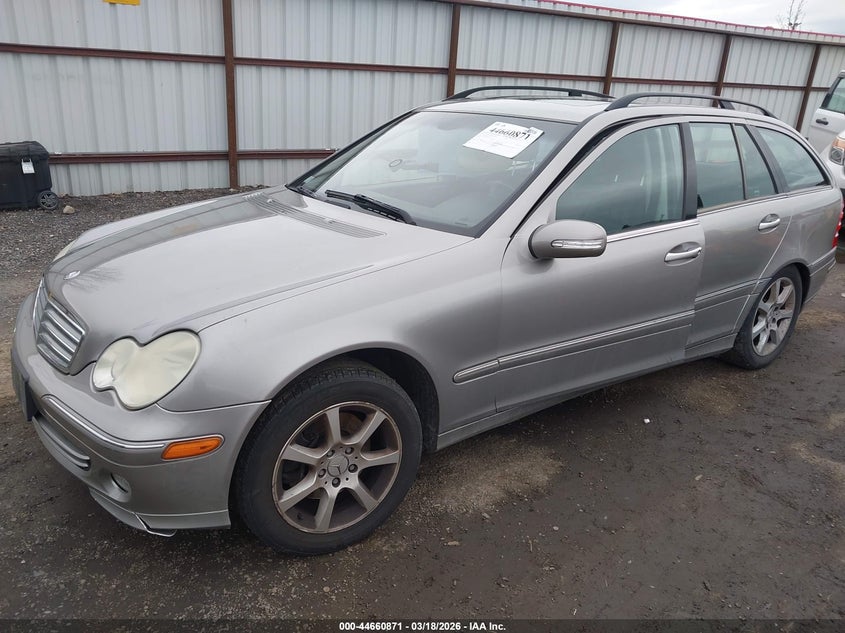 2005 Mercedes-benz C class VIN WDBRH81J25F562412 IAAI salvage auction — RIGHT SIDE, Bill Of Sale (Washington), sold $275 on 2026-08-04 (photo 2)