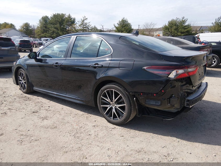 2023 Toyota Camry VIN 4T1G11BK4PU089571 IAAI salvage auction — SIDE, Salvage (New Jersey), sold $10,400 on 2026-07-31 (photo 3)