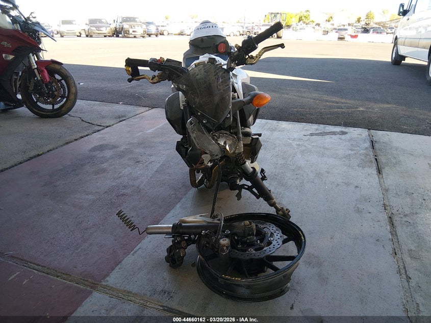 2017 Yamaha Fz VIN JYARM06E5HA011866 IAAI salvage auction — FRONT END, Salvage Title, sold $1,250 on 2026-07-08 (photo 5)