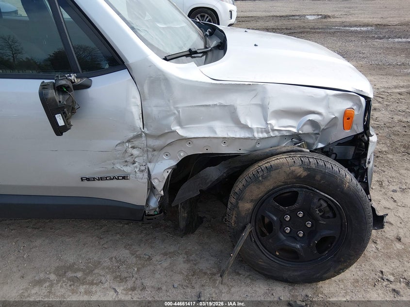 2017 Jeep Renegade VIN ZACCJAAB7HPE92533 IAAI salvage auction — RIGHT FRONT, Salvage Title, sold $225 on 2026-07-28 (photo 6)