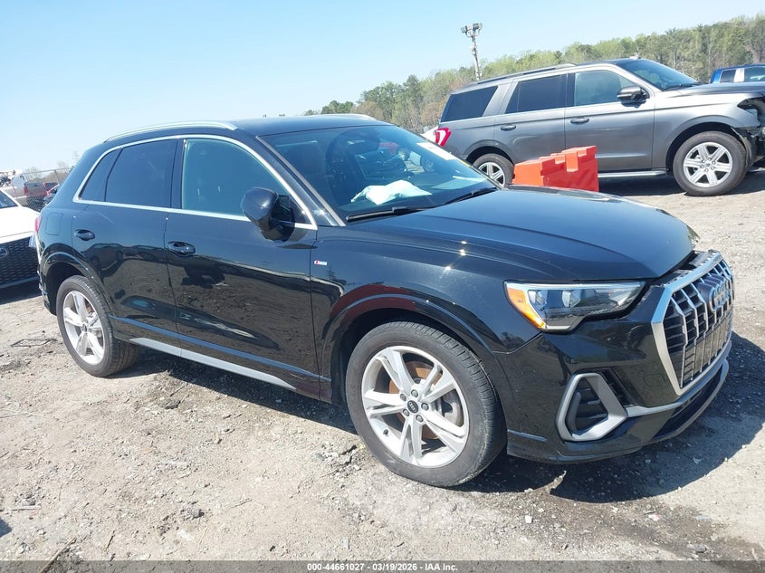 2021 Audi Q3 VIN WA1DECF31M1068775 IAAI salvage auction — FRONT END, Salvage Title, sold $7,775 on 2026-07-29 (photo 1)