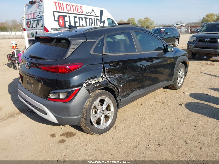 2022 Hyundai Kona VIN KM8K62AB0NU827978 IAAI salvage auction — RIGHT SIDE, Salvage Title, sold $4,750 on 2026-07-22 (photo 4)