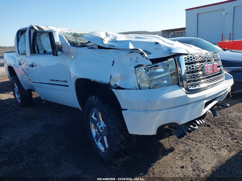2013 Gmc SIERRA VIN 1GT125E88DF196640 IAAI salvage auction — ROLLOVER, Junk (Oklahoma), sold $1,750 on 2026-07-18 (photo 1)