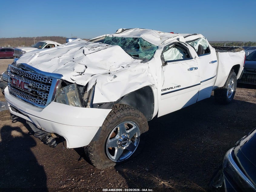 2013 Gmc SIERRA VIN 1GT125E88DF196640 IAAI salvage auction — ROLLOVER, Junk (Oklahoma), sold $1,750 on 2026-07-18 (photo 2)