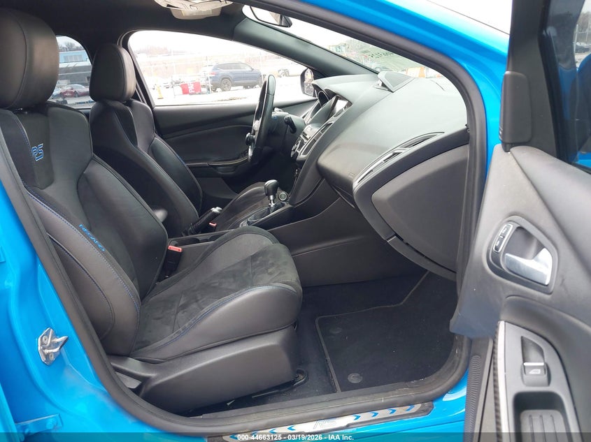 2018 Ford Focus rs VIN WF0DP3TH2J4127257 IAAI salvage auction — FRONT & REAR, Salvage Title, sold $10,400 on 2026-07-14 (photo 5)