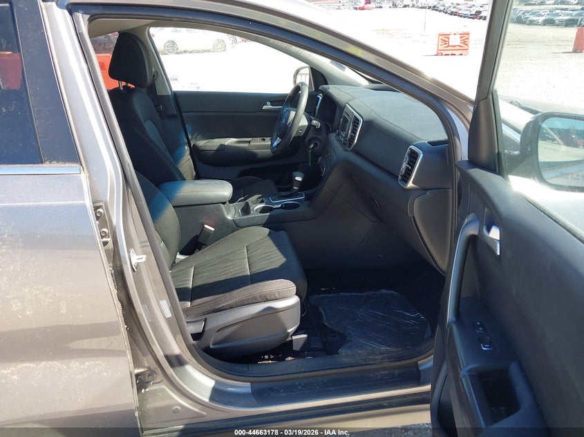 2017 Kia Sportage VIN KNDPM3AC7H7238220 IAAI salvage auction — ROOF, Salvage Title, sold $1,400 on 2026-07-15 (photo 5)