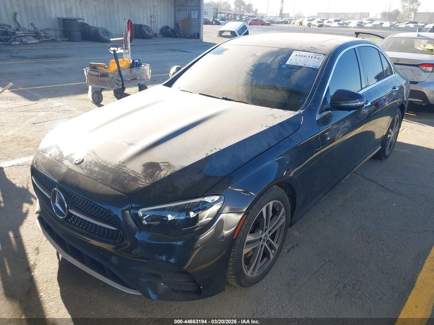 2021 Mercedes-benz E-klasse VIN W1KZF8DB4MA904262 IAAI salvage auction — WATER/FLOOD, Salvage Title, sold $13,450 on 2026-07-15 (photo 2)