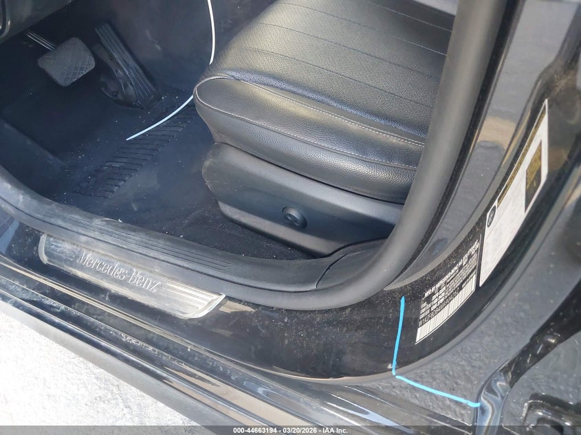 2021 Mercedes-benz E-klasse VIN W1KZF8DB4MA904262 IAAI salvage auction — WATER/FLOOD, Salvage Title, sold $13,450 on 2026-07-15 (photo 6)