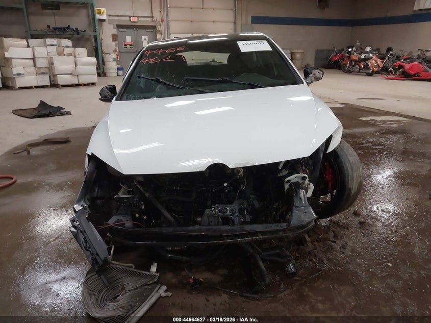 2017 Volkswagen Golf gti VIN 3VW5T7AU9HM047184 IAAI salvage auction — ROLLOVER, Salvage (Maine), sold $275 on 2026-07-06 (photo 6)