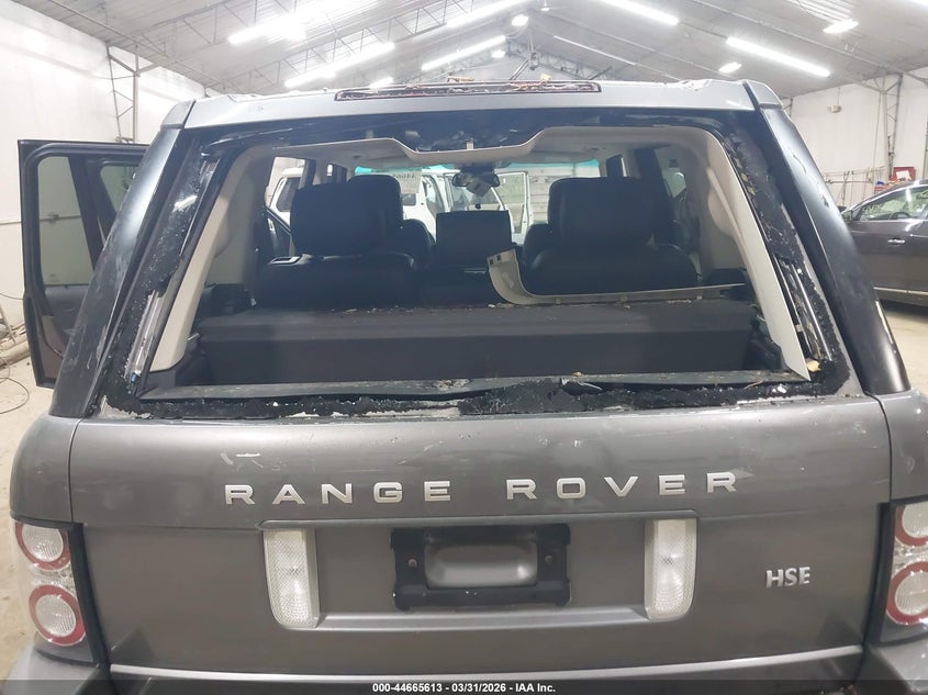 2010 Land rover RANGE ROVER VIN SALMF1D44AA309803 IAAI salvage auction — ROOF, Salvage (Pennsylvania), sold $50 on 2026-07-30 (photo 6)