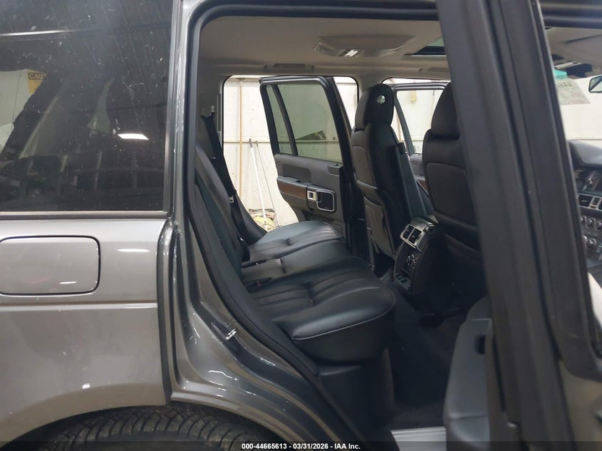 2010 Land rover RANGE ROVER VIN SALMF1D44AA309803 IAAI salvage auction — ROOF, Salvage (Pennsylvania), sold $50 on 2026-07-30 (photo 8)