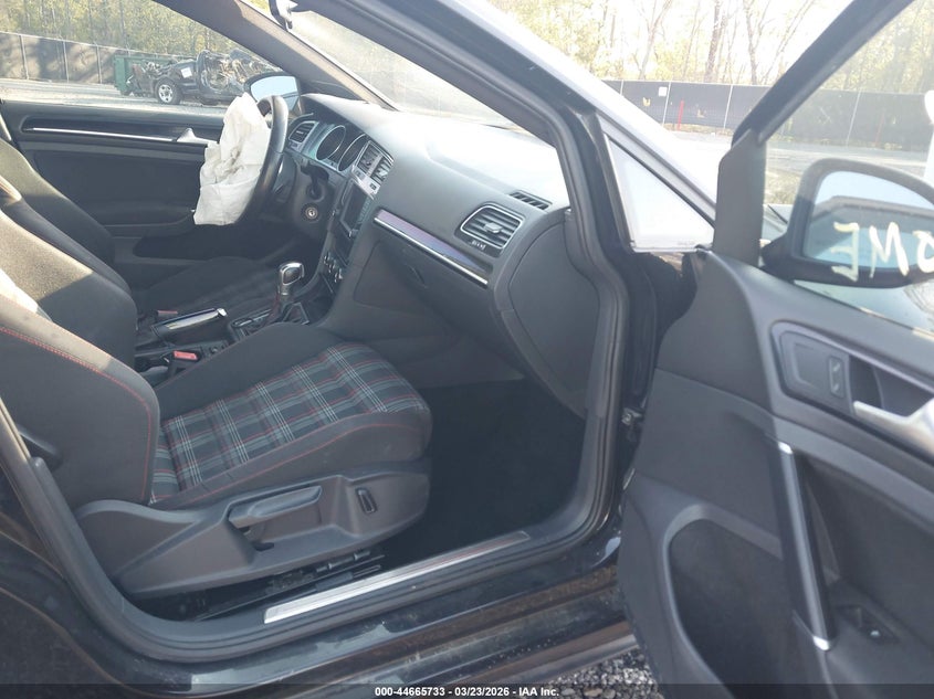 2017 Volkswagen Golf gti VIN 3VW4T7AU9HM064532 IAAI salvage auction — FRONT END, Salvage (South Carolina), sold $3,300 on 2026-07-08 (photo 5)