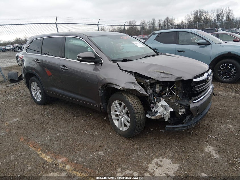 2014 Toyota Highlander VIN 5TDZARFH0ES008609 IAAI salvage auction — RIGHT FRONT, Salvage Title, sold $3,575 on 2026-07-13 (photo 1)