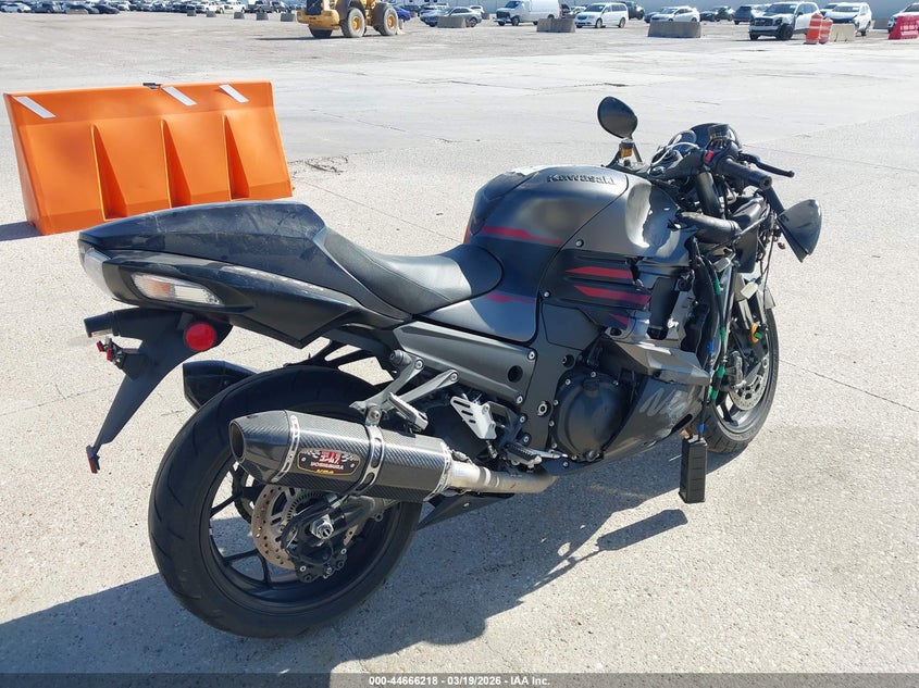 2023 Kawasaki Zx VIN JKBZXNJ18PA017825 IAAI salvage auction — FRONT END, Original (Texas), sold $825 on 2026-07-29 (photo 4)