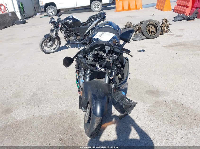 2023 Kawasaki Zx VIN JKBZXNJ18PA017825 IAAI salvage auction — FRONT END, Original (Texas), sold $825 on 2026-07-29 (photo 5)