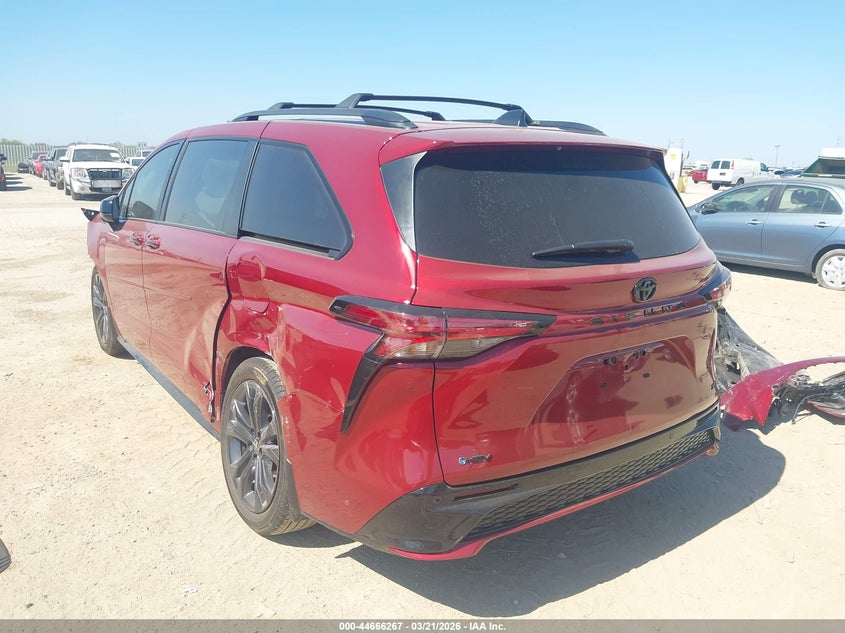 2026 Toyota Sienna VIN 5TDXRKEC7TS298924 IAAI salvage auction — FRONT END, Salvage Title, sold $13,300 on 2026-07-29 (photo 3)