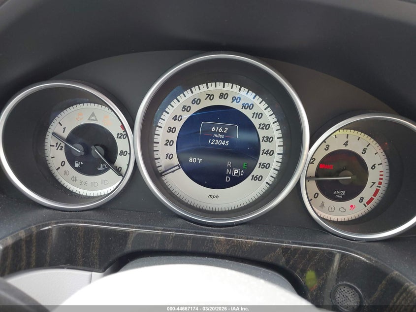 2014 Mercedes-benz E-klasse VIN WDDHF8JB5EA843408 IAAI salvage auction — ALL OVER, Salvage Title, sold $1,225 on 2026-07-27 (photo 7)