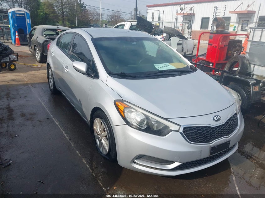 2016 Kia Forte VIN KNAFX4A68G5564392 IAAI salvage auction — THEFT, Clear (South Carolina), sold $1,800 on 2026-07-13 (photo 1)
