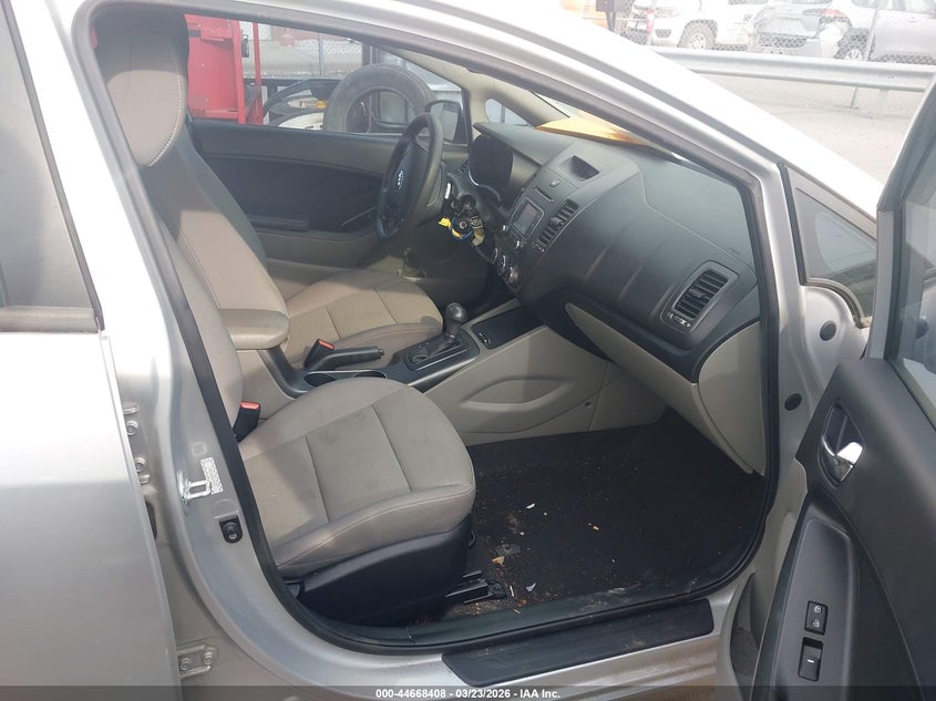 2016 Kia Forte VIN KNAFX4A68G5564392 IAAI salvage auction — THEFT, Clear (South Carolina), sold $1,800 on 2026-07-13 (photo 5)