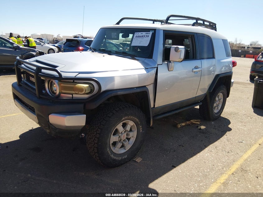 2008 Toyota Fj cruiser VIN JTEBU11F28K033728 IAAI salvage auction — LEFT SIDE, Salvage (Colorado), sold $5,500 on 2026-07-14 (photo 2)