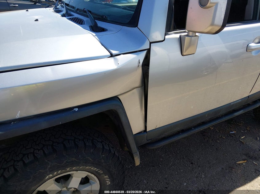 2008 Toyota Fj cruiser VIN JTEBU11F28K033728 IAAI salvage auction — LEFT SIDE, Salvage (Colorado), sold $5,500 on 2026-07-14 (photo 6)