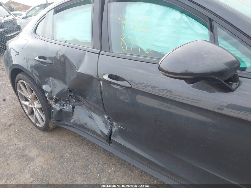 2026 Porsche Panamera VIN WP0AA2YA7TL001384 IAAI salvage auction — SIDE, Wait Title, sold $43,750 on 2026-07-11 (photo 6)