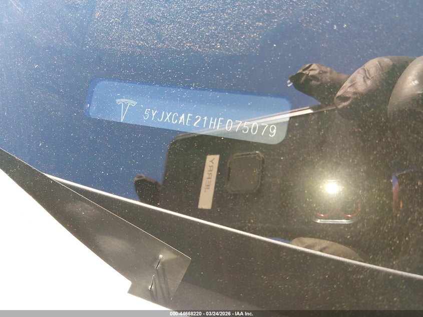 2017 Tesla Model x VIN 5YJXCAE21HF075079 IAAI salvage auction — LEFT SIDE, Wait Title, sold $4,500 on 2026-07-29 (photo 9)