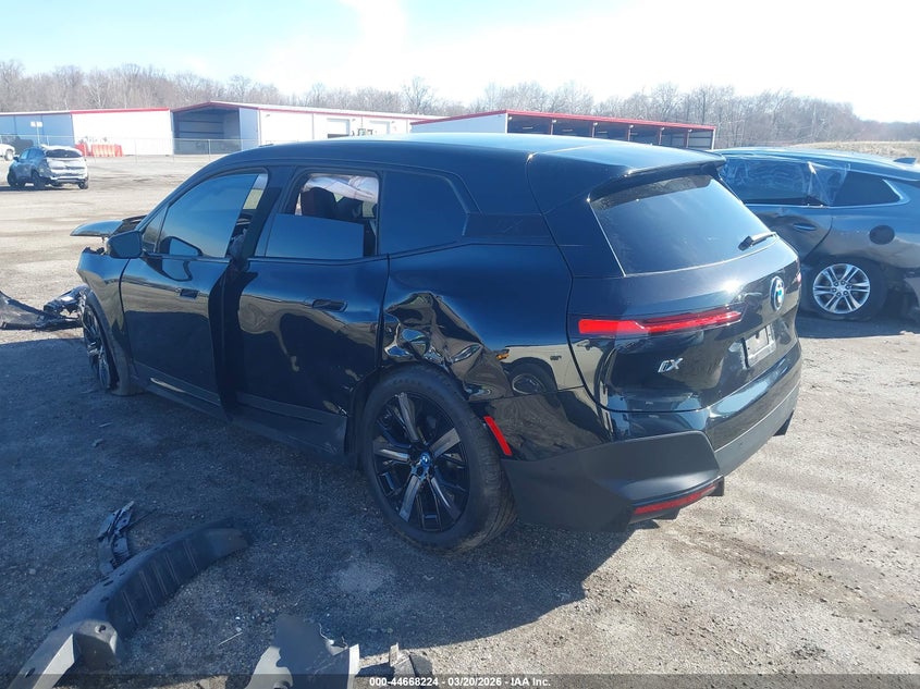 2025 BMW Ix VIN WB523CF08SCU44619 IAAI salvage auction — FRONT END, Salvage Title, sold $13,500 on 2026-07-13 (photo 3)