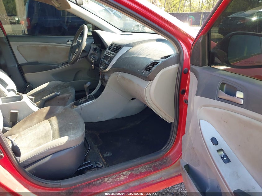 2016 Hyundai Accent VIN KMHCT4AE7GU991024 IAAI salvage auction — FRONT END, Salvage (South Carolina), sold $800 on 2026-07-29 (photo 5)