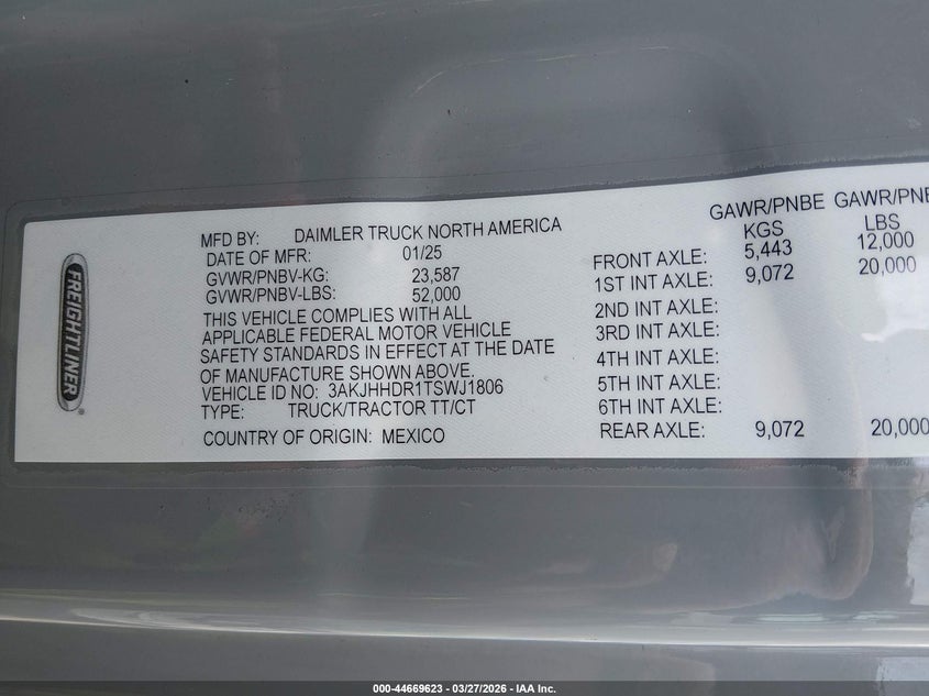 2026 Freightliner New cascadia 126 VIN 3AKJHHDR1TSWJ1806 IAAI salvage auction — ALL OVER, Wait Title, sold $47,000 on 2026-08-26 (photo 8)