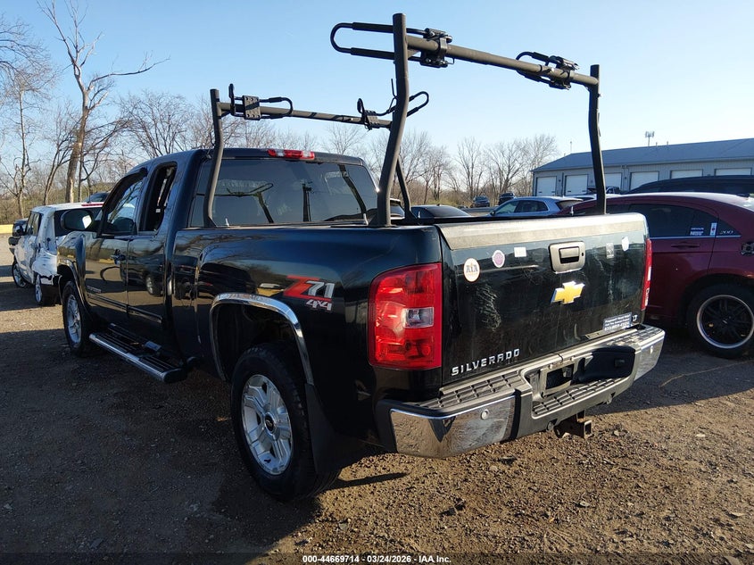2013 Chevrolet Silverado VIN 1GCRKSE7XDZ157944 IAAI salvage auction — THEFT, Clear (Indiana), sold $2,050 on 2026-07-25 (photo 3)