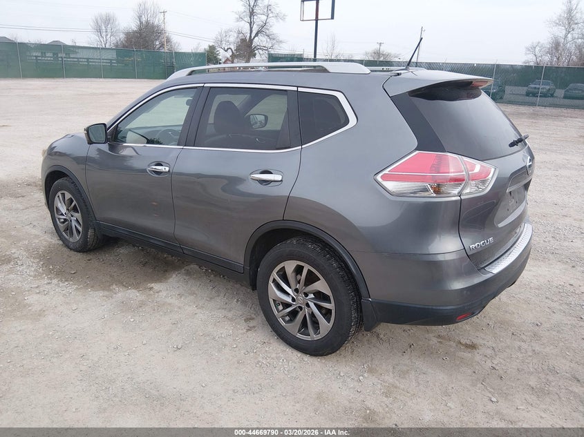 2015 Nissan Rogue VIN 5N1AT2MV1FC918226 IAAI salvage auction — ROOF, Salvage (Indiana), sold $1,575 on 2026-08-03 (photo 3)