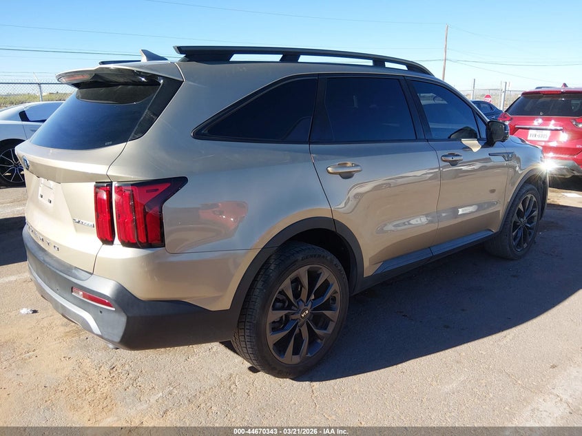2021 Kia Sorento VIN 5XYRKDLF9MG024757 IAAI salvage auction — RIGHT FRONT, Original (Texas), sold $11,300 on 2026-07-15 (photo 4)