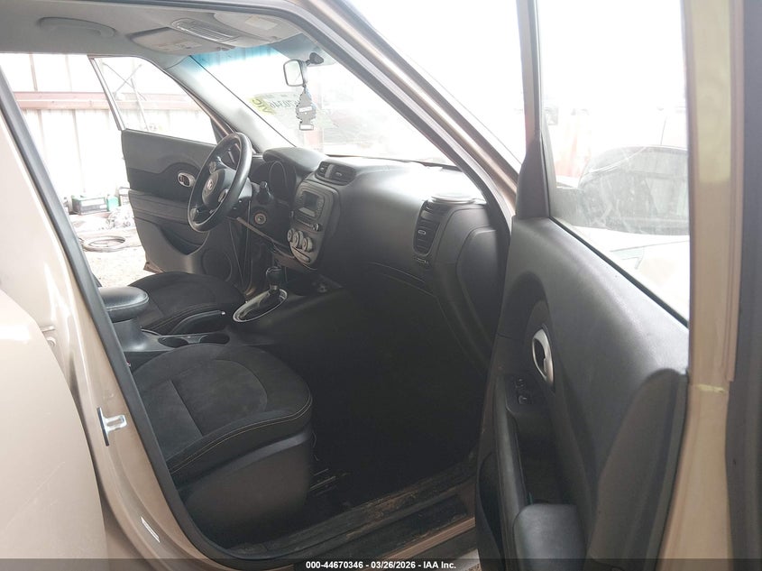 2014 Kia Soul VIN KNDJP3A53E7010970 IAAI salvage auction — REAR END, Wait Title, sold $2,050 on 2026-07-16 (photo 5)