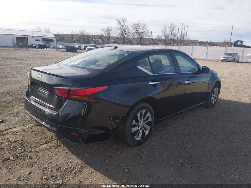 2019 Nissan Altima VIN 1N4BL4BV7KC234742 IAAI salvage auction — FRONT & REAR, Salvage (Montana), sold $1,850 on 2026-08-01 (photo 4)