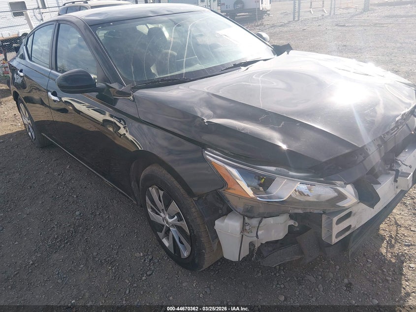 2019 Nissan Altima VIN 1N4BL4BV7KC234742 IAAI salvage auction — FRONT & REAR, Salvage (Montana), sold $1,850 on 2026-08-01 (photo 6)