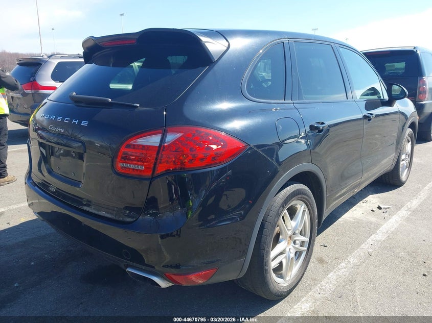 2014 Porsche Cayenne VIN WP1AA2A28ELA03682 IAAI salvage auction — FRONT & REAR, Salvage Title, sold $5,200 on 2026-09-04 (photo 4)
