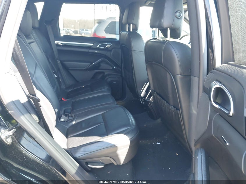2014 Porsche Cayenne VIN WP1AA2A28ELA03682 IAAI salvage auction — FRONT & REAR, Salvage Title, sold $5,200 on 2026-09-04 (photo 8)