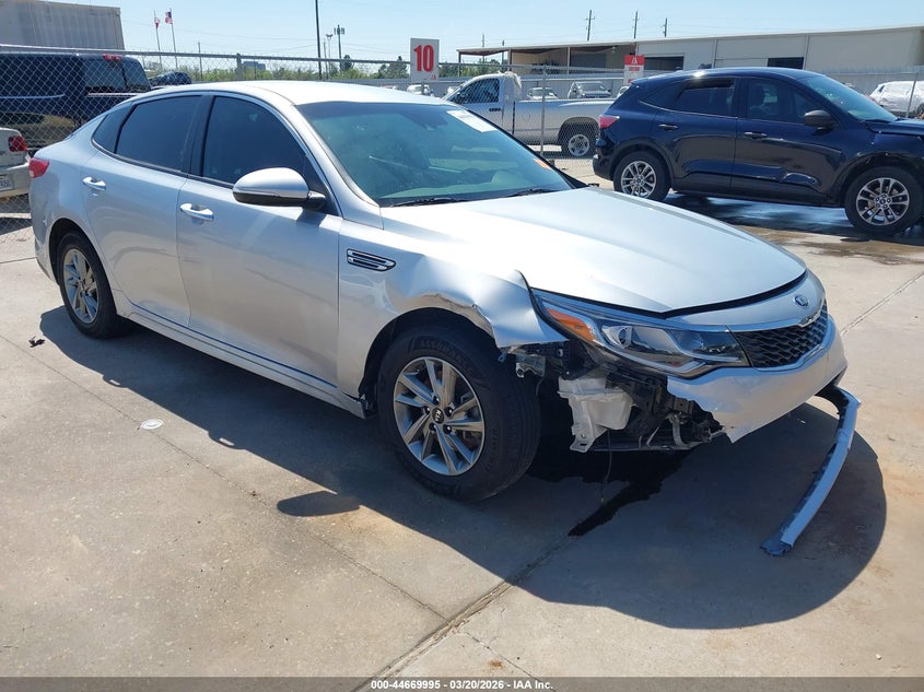 2019 Kia Optima VIN 5XXGT4L34KG294068 IAAI salvage auction — RIGHT FRONT, Original (Texas), sold $1,375 on 2026-07-16 (photo 1)
