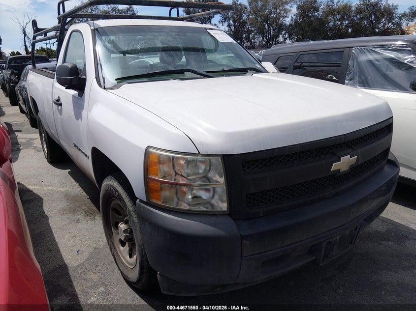 2008 Chevrolet Silverado VIN 1GCEC14X48Z260466 IAAI salvage auction — NORMAL WEAR, Clear (California), sold $2,000 on 2026-07-19 (photo 1)