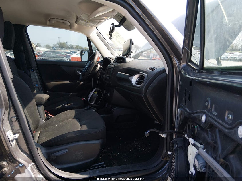 2018 Jeep Renegade VIN ZACCJAAB4JPG70355 IAAI salvage auction — RIGHT SIDE, Salvage (Kentucky), sold $1,125 on 2026-07-18 (photo 5)