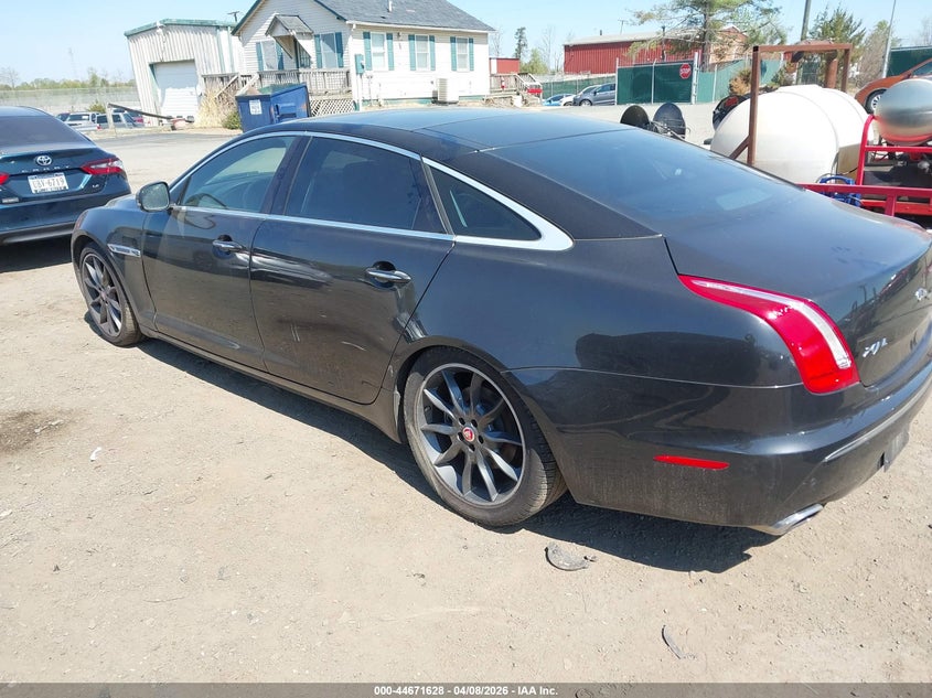 2011 Jaguar Xj series VIN SAJWA2GB6BLV10592 IAAI salvage auction — EXTERIOR BURN, Salvage - Greater Than 75% (Maryland), sold $350 on 2026-07-06 (photo 3)