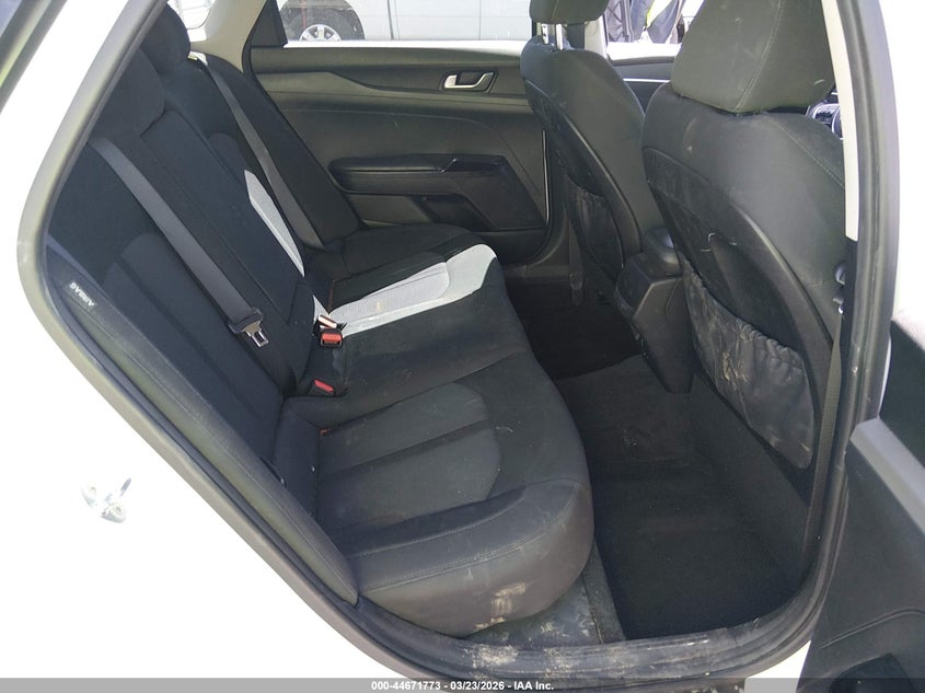 2022 Kia K5 VIN 5XXG14J23NG150547 IAAI salvage auction — REAR END, Wait Title, sold $5,900 on 2026-07-24 (photo 8)